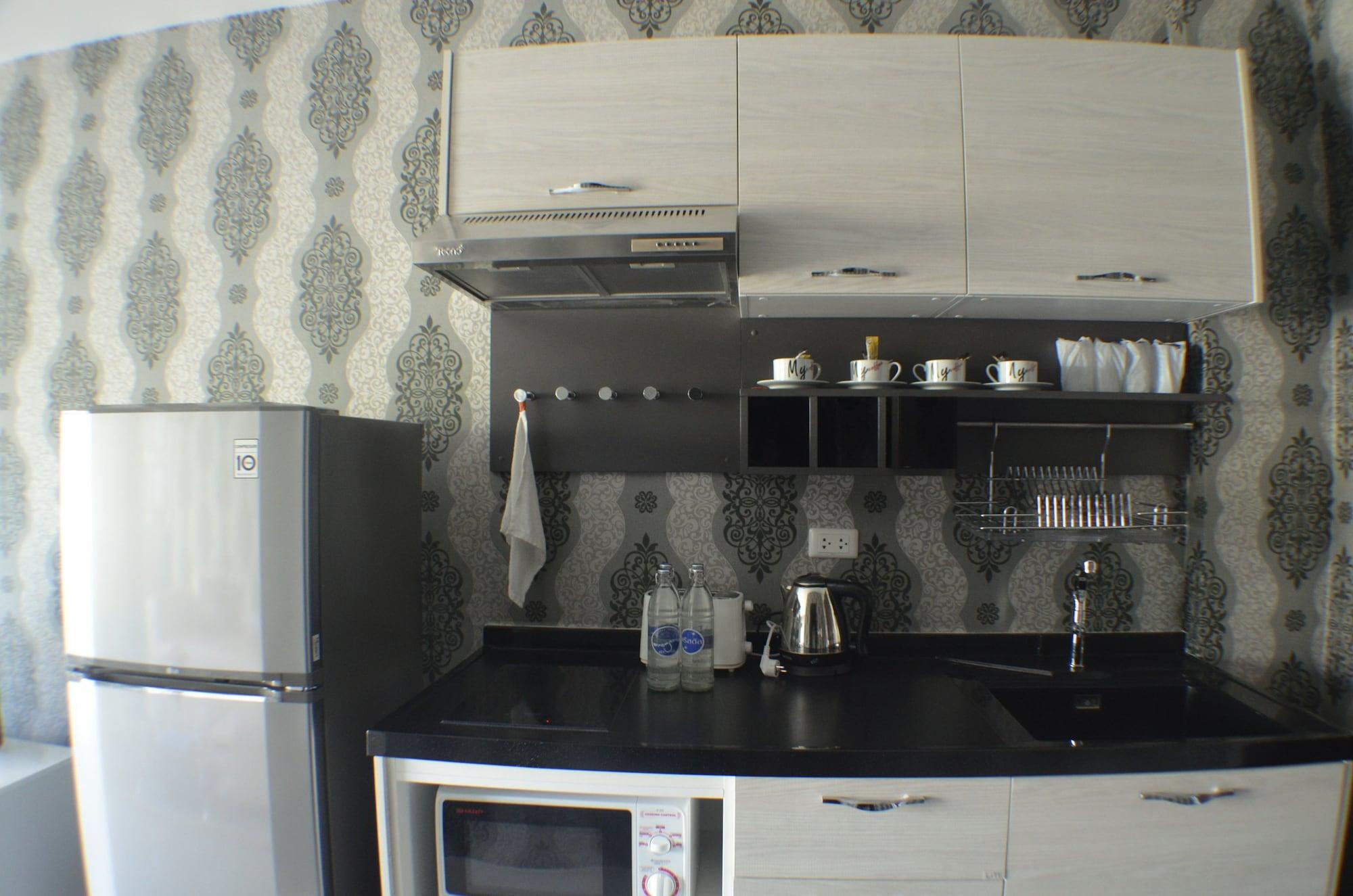 Only Blue Hotel Patong 외부 사진
