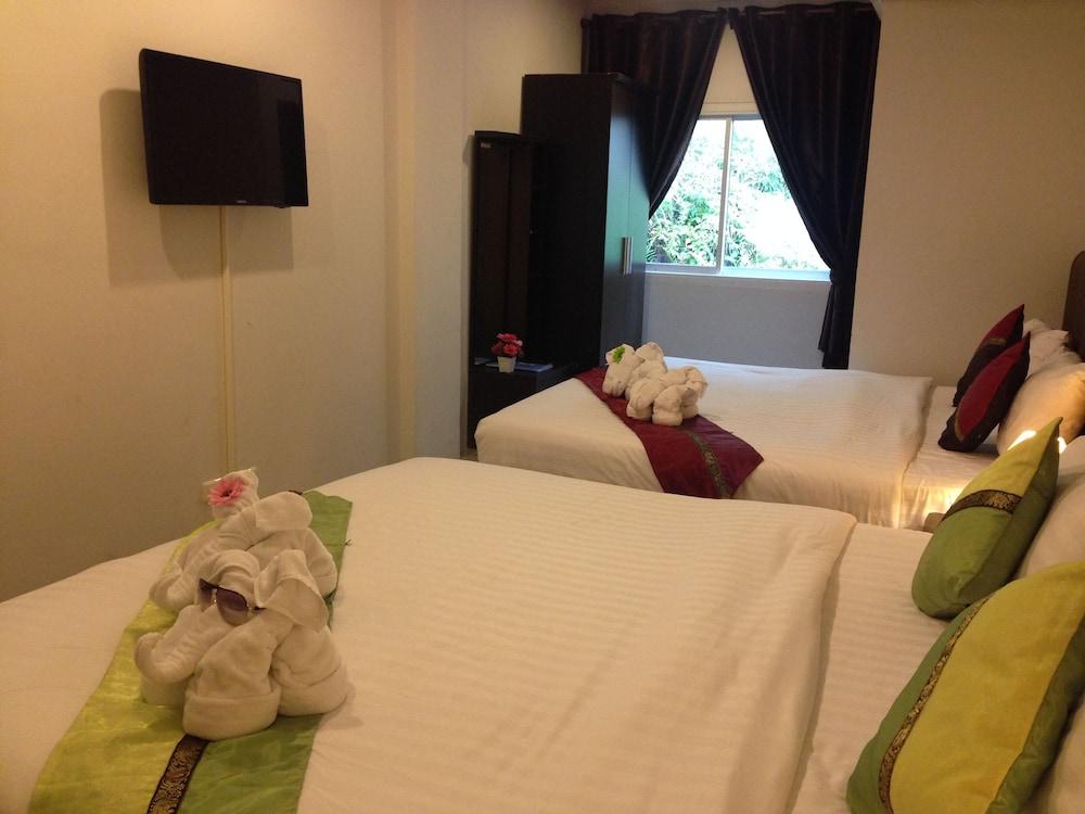 Only Blue Hotel Patong 외부 사진